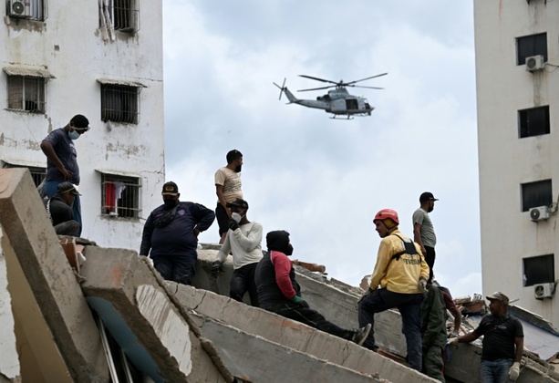 Bild vergr&ouml;&szlig;ern: US-Soldaten bei der Öffnung von Hafen und Flughafen in Venezuela im Einsatz