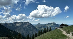 Bayern: Bergwanderer stirbt bei Tour in den Alpen
