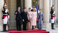 Macron empfängt thailändischen König in Paris