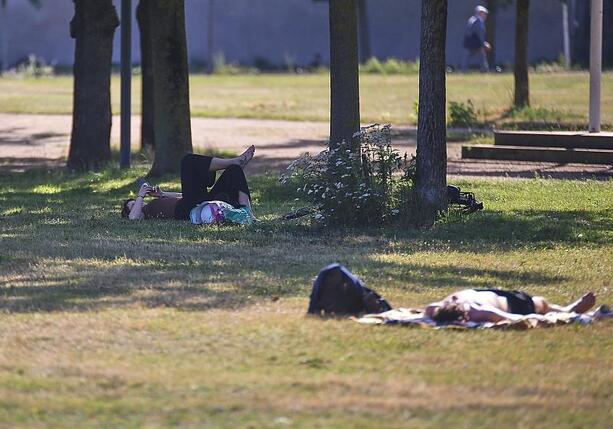Bild vergr&ouml;&szlig;ern: Umfrage: Mehrheit für Hitzefrei ab 35 Grad