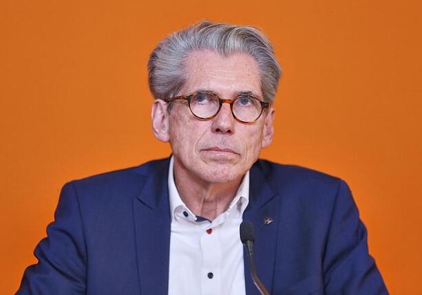 Bild vergr&ouml;&szlig;ern: DAK drängt auf Verschiebung von Pflegereform