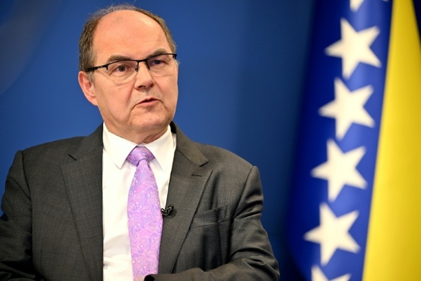 Bild vergr&ouml;&szlig;ern: Nachfolge von Bosnien-Beauftragten Schmidt: US-Diplomat geschäftsführend ernannt