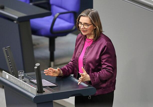 Bild vergr&ouml;&szlig;ern: Göring-Eckardt ruft zu Protest gegen AfD-Parteitag auf