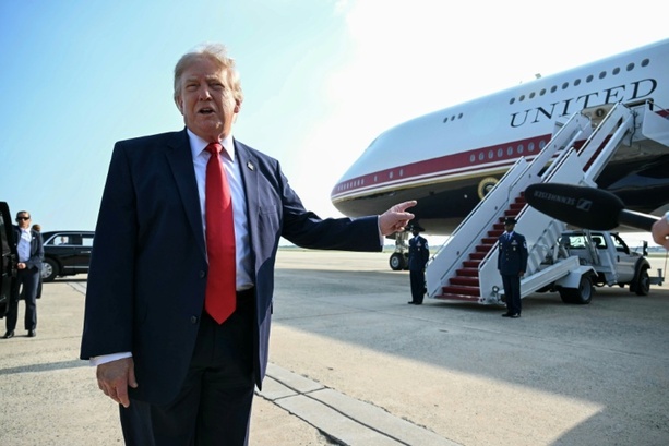 Bild vergr&ouml;&szlig;ern: Umstrittenes Geschenk Katars: Trump fliegt erstmals mit neuer Air Force One