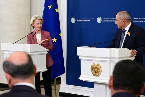 Bild vergr&ouml;&szlig;ern: Von der Leyen kündigt in Armenien weitere Hilfen und Handelserleichterungen an
