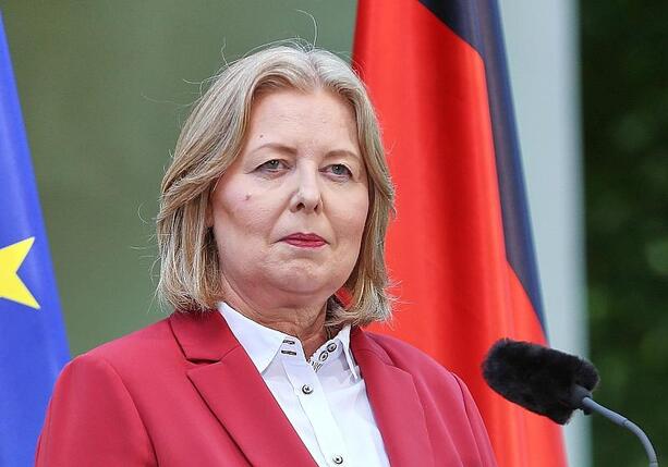 Bild vergr&ouml;&szlig;ern: Bas will Auswirkungen von Attestpflicht prüfen