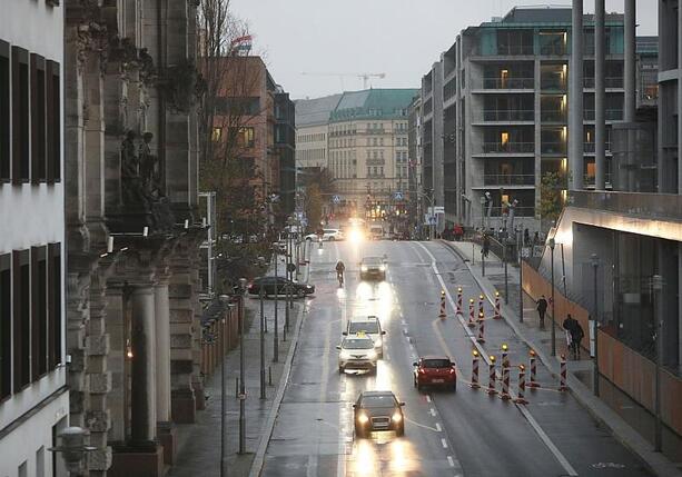 Bild vergr&ouml;&szlig;ern: Straßenverkehr macht Fünftel des deutschen Energieverbrauchs aus