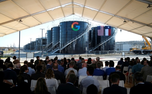 Bild vergr&ouml;&szlig;ern: CO2-Emissionen von Google und Amazon steigen stark - Klimaziele rücken in die Ferne