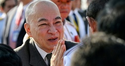 Kambodschas König Norodom Sihamoni kehrt von Krebsbehandlung in China zurück
