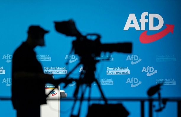 Bild vergr&ouml;&szlig;ern: Beginn des AfD-Parteitag in Erfurt - massive Gegenproteste geplant