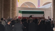 Massenandrang zu Beginn der Trauerfeiern für Chamenei im Iran
