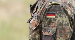 Hunderte Soldaten wechseln in Rüstungsindustrie