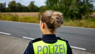 Frontalzusammenstoß von zwei Autos in Brandenburg: Drei Menschen tot