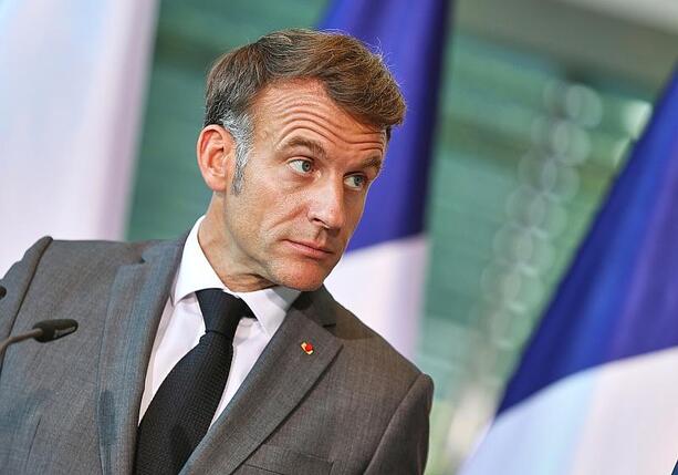Bild vergr&ouml;&szlig;ern: Explosionen in Damaskus während Macron-Besuch