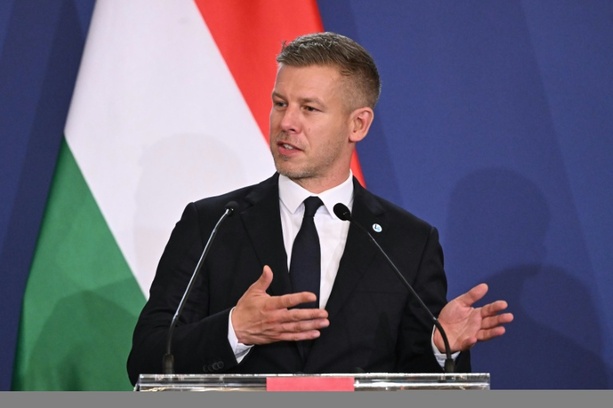 Bild vergr&ouml;&szlig;ern: Magyar: Orban-nahes staatliches Radio und Fernsehen in Ungarn stellen Sendebetrieb ein