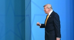 Wegen Streit bei der Nato: Trump will Handelsbeziehungen mit Spanien abbrechen