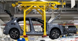 Krise der Autobauer: VDA-Präsidentin dringt auf bessere Standortbedingungen