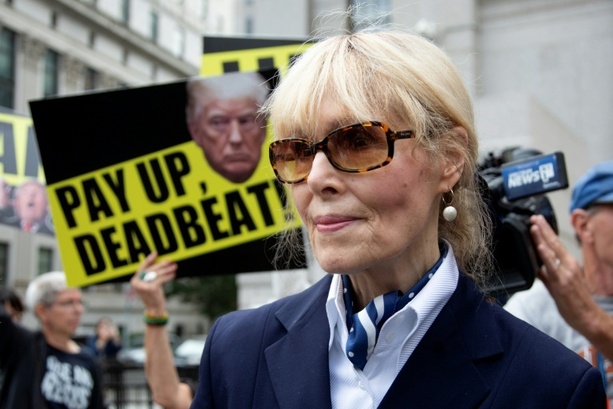 Bild vergr&ouml;&szlig;ern: Missbrauchsurteil: Trump muss Millionenbetrag an Journalistin Carroll zahlen