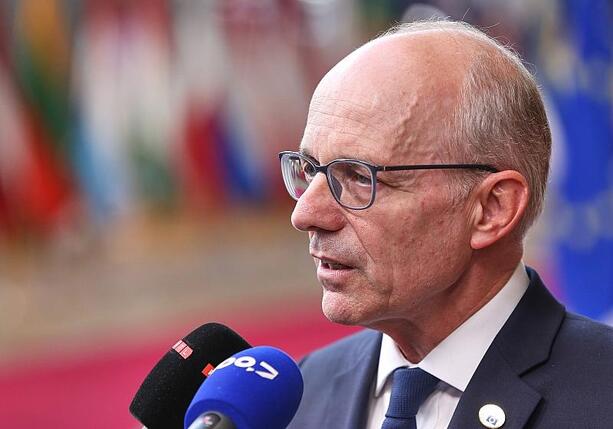 Bild vergr&ouml;&szlig;ern: Luxemburgs Premier rät von Sozialkürzungen für Rüstung ab