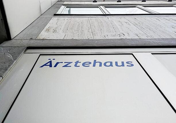 Bild vergr&ouml;&szlig;ern: Gesamtmetall-Präsident kritisiert hohe Krankenstände