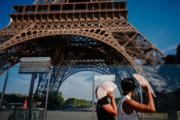 Bild vergr&ouml;&szlig;ern: Hitzewelle in Frankreich: Höchste Warnstufe für 26 Millionen Menschen ausgerufen
