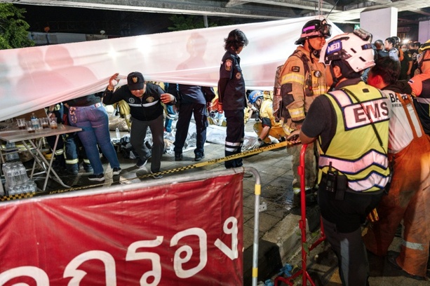 Bild vergr&ouml;&szlig;ern: Thailand: Mindestens 27 Tote bei Feuer in Bar in Bangkok