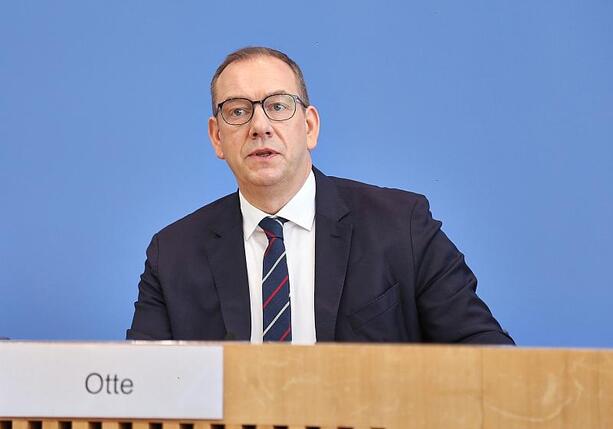 Bild vergr&ouml;&szlig;ern: Wehrbeauftragter kritisiert Benachteiligung von Bundeswehr-Personal