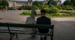 Studie erwartet Rückgang der EU-Bevölkerung ab 2029 - Sorge wegen alternder Gesellschaften