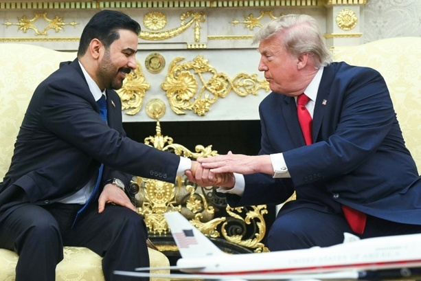 Bild vergr&ouml;&szlig;ern: Trump preist Iraks neuen Regierungschef als Champion