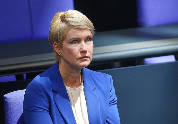 Bild vergr&ouml;&szlig;ern: Schwesig bekräftigt Kritik an Einschnitten bei Unterhaltsvorschuss