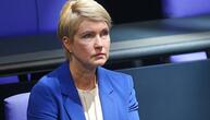 Schwesig bekräftigt Kritik an Einschnitten bei Unterhaltsvorschuss