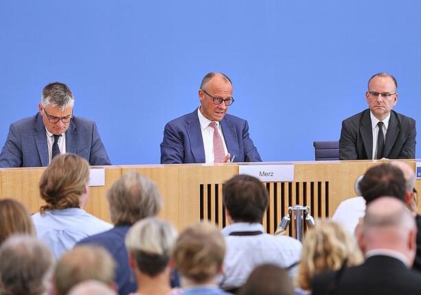 Bild vergr&ouml;&szlig;ern: Streit um Zitatfreigabe - Westfalenpost widerspricht Merz