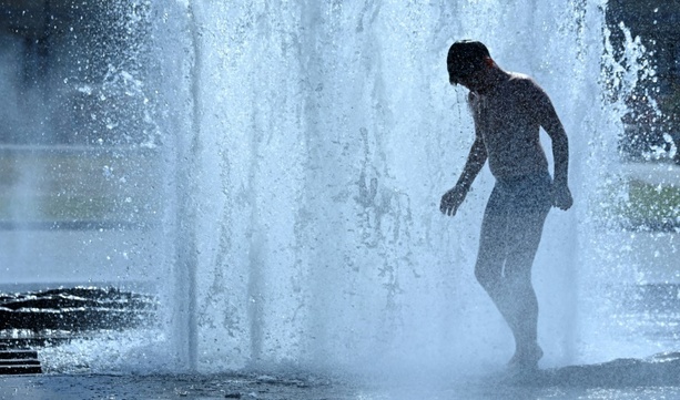 Bild vergr&ouml;&szlig;ern: Wassermangel: Deutscher Städtetag fordert bewussten Umgang mit kostbarem Nass