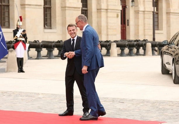 Bild vergr&ouml;&szlig;ern: Merz und Macron treffen sich vor deutsch-französischem Ministerrat