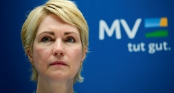 Schwesig bekräftigt Kritik an Einschnitten bei Unterhaltsvorschuss