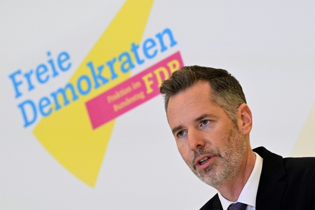 Bild vergr&ouml;&szlig;ern: Ex-FDP-Chef Dürr wird Geschäftsführer von E-Fuels-Startup