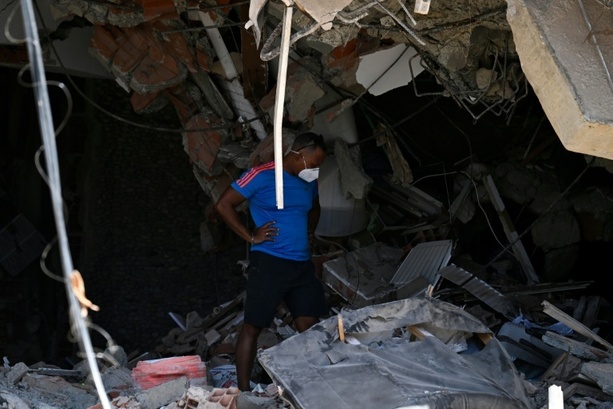 Bild vergr&ouml;&szlig;ern: Zahl der Erdbeben-Toten in Venezuela auf mehr als 5000 gestiegen