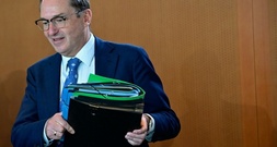 Dobrindt warnt vor verschärfter Sicherheitslage in Deutschland
