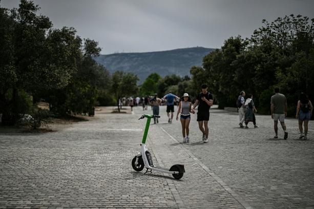 Bild vergr&ouml;&szlig;ern: Griechenland will E-Scooter für Kinder und Jugendliche unter 17 Jahren verbieten