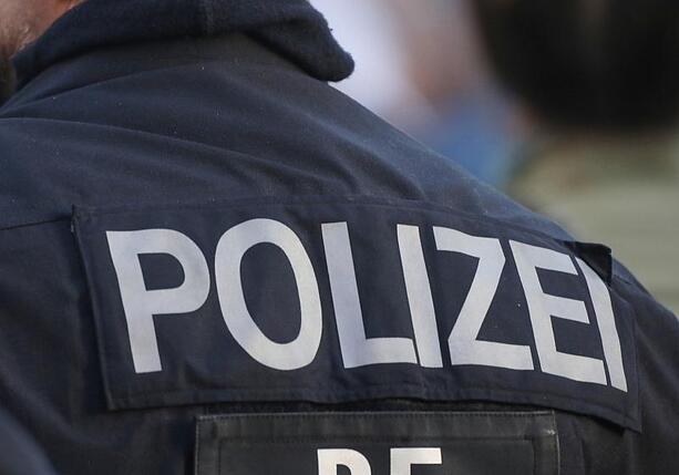 Bild vergr&ouml;&szlig;ern: Opfer stirbt nach Messerattacke in Regensburger Bank