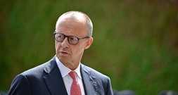 Merz verurteilt Huthi-Angriffe auf saudiarabische Öltanker