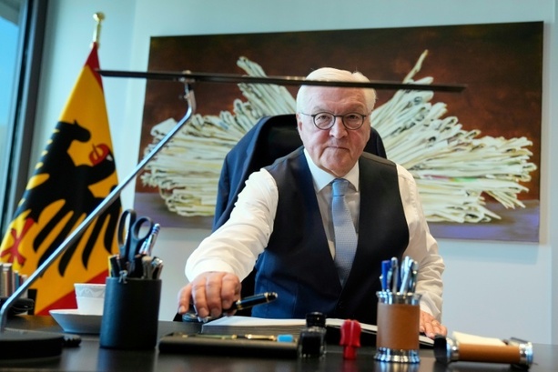 Bild vergr&ouml;&szlig;ern: Steinmeier verurteilt CSD-Bluttat als Angriff auf offene Gesellschaft
