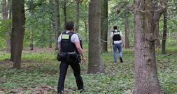 Polizei durchsucht nach CSD-Anschlag Gebiet um Tatfahrzeug