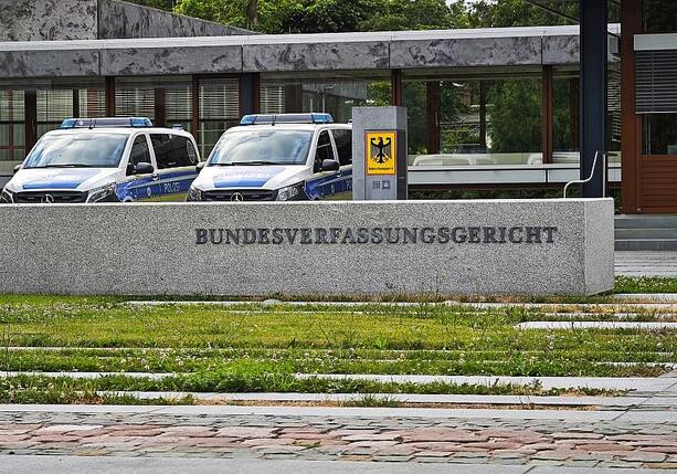 Bild vergr&ouml;&szlig;ern: Verfassungsgericht bestätigt Arztvorbehalt für Eigenbluttherapie