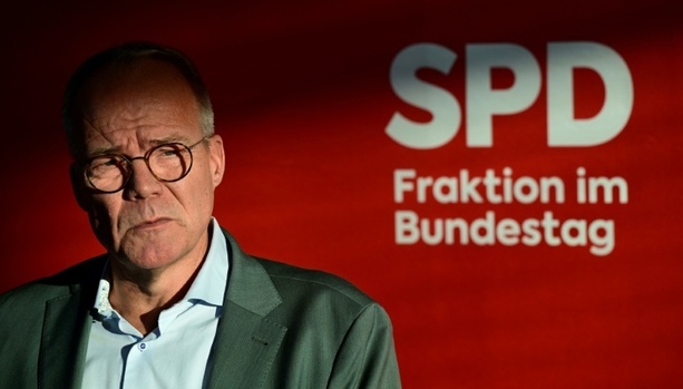 Bild vergr&ouml;&szlig;ern: SPD-Fraktionschef Miersch zu Kabinettsumbildung: Jetzt sollte wieder Ruhe einkehren