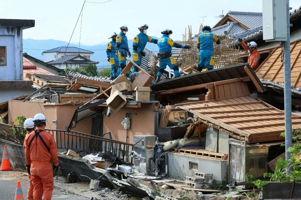 Bild vergr&ouml;&szlig;ern: Zahl der Opfer durch Erdbeben in Japan steigt immer weiter - Nun schon 28 Tote