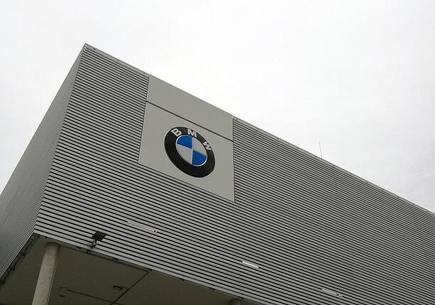Bild vergr&ouml;&szlig;ern: BMW: Gewinn bricht um 35 Prozent ein