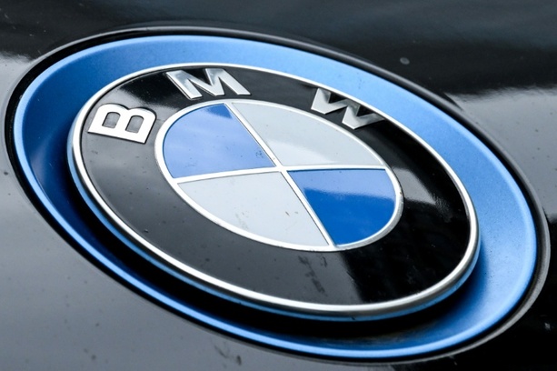 Bild vergr&ouml;&szlig;ern: Gewinn von BMW bricht im zweiten Quartal um ein Drittel ein