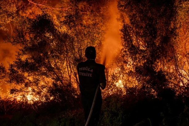 Bild vergr&ouml;&szlig;ern: Türkei meldet landesweit 115 Waldbrände - 110 davon unter Kontrolle