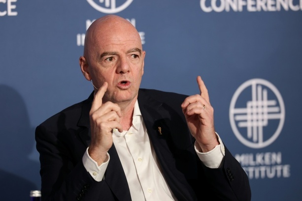 Bild vergr&ouml;&szlig;ern: Uefa droht mit WM-Boykott wegen Investoren-Plänen der Fifa